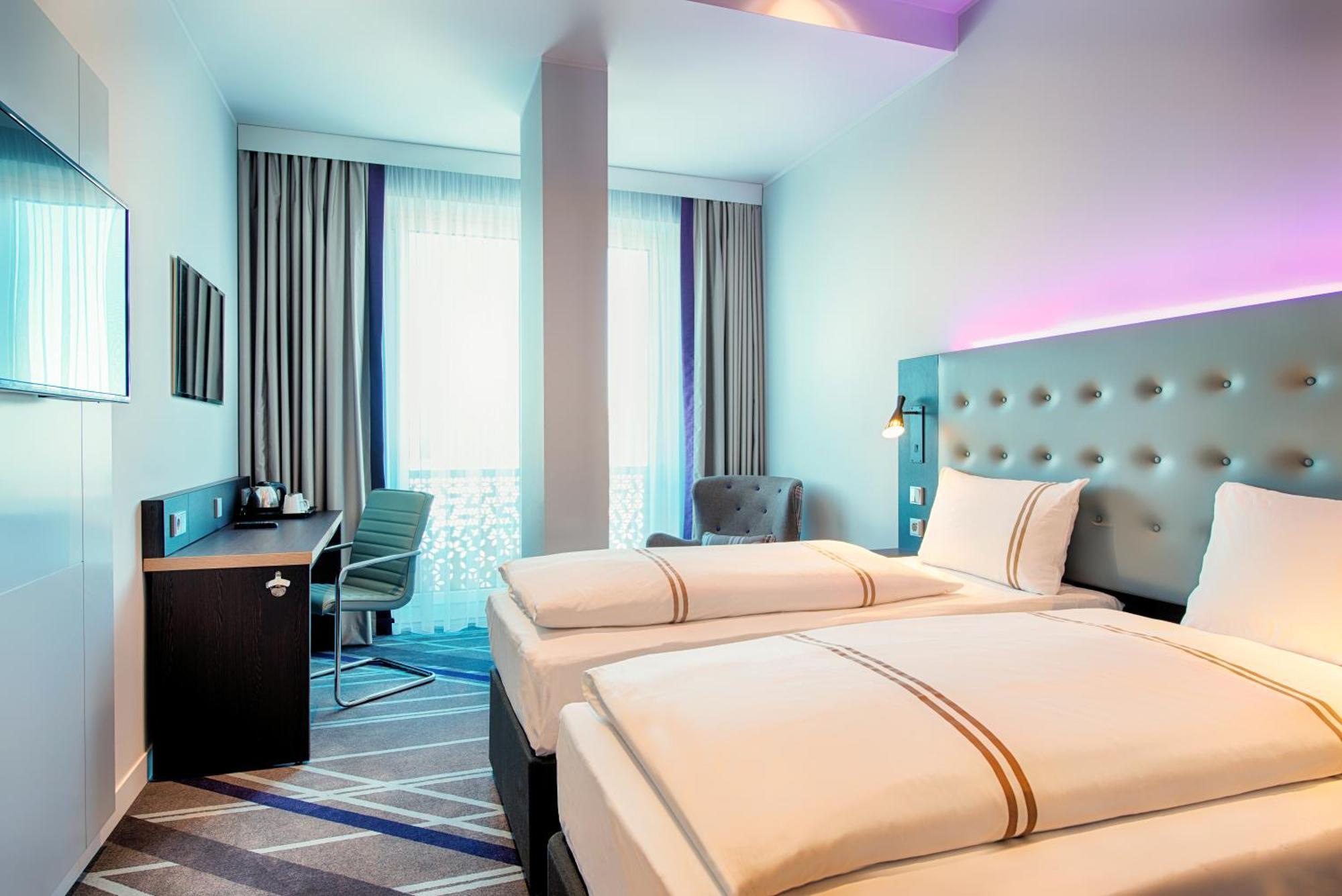 Premier Inn Luebeck City Stadtgraben Exterior photo
