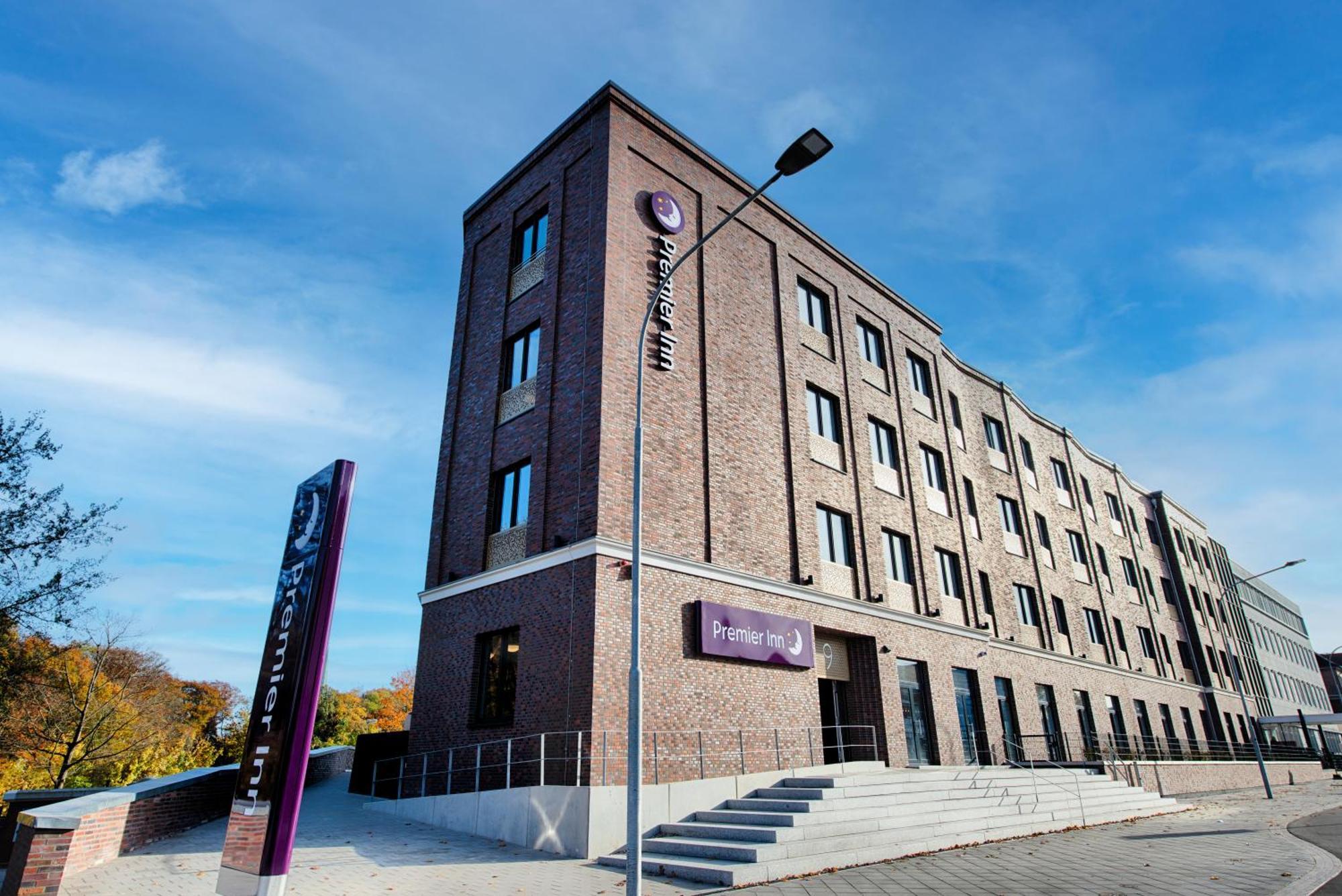 Premier Inn Luebeck City Stadtgraben Exterior photo
