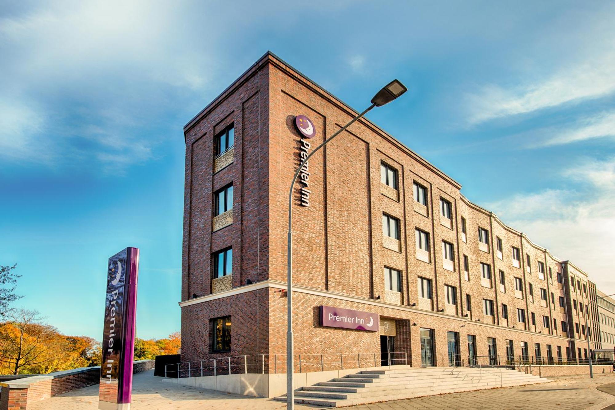 Premier Inn Luebeck City Stadtgraben Exterior photo